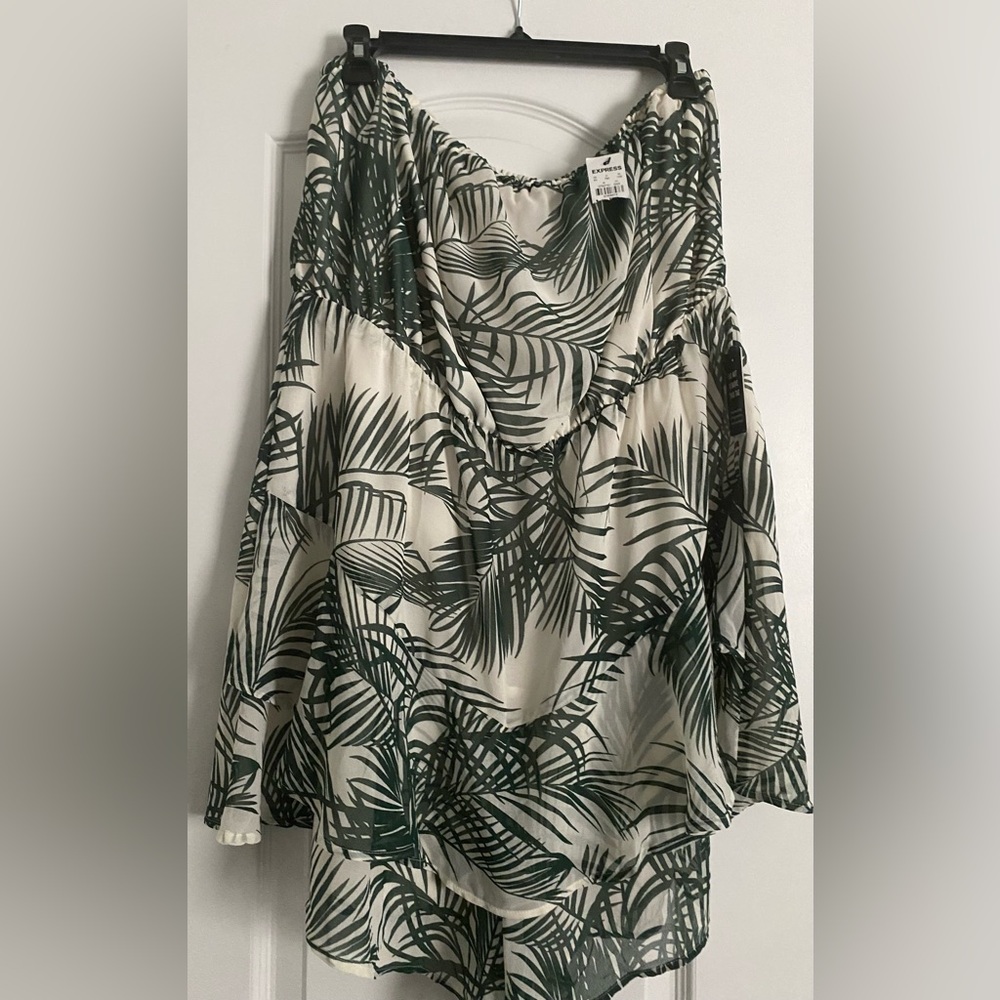 NWT Express Palm Print Strapless Romper Size XL